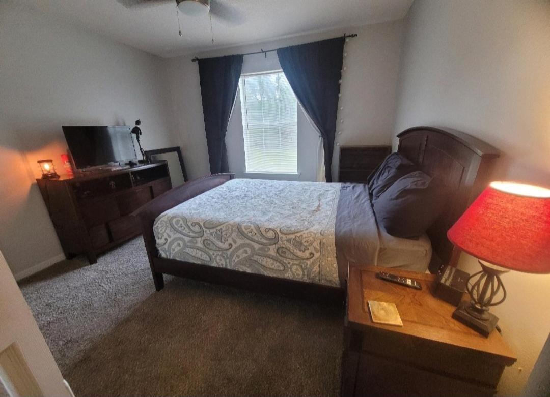 Bedroom Four Minutes From Beach Pensacola Exteriér fotografie